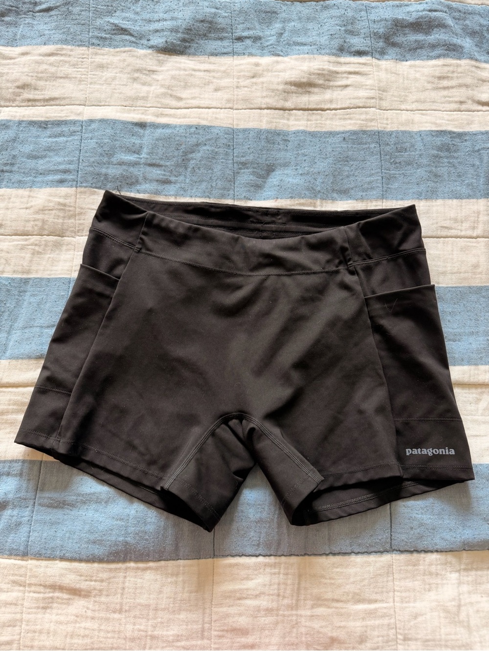 Patagonia Athletic Shorts Black Size XL Women’s